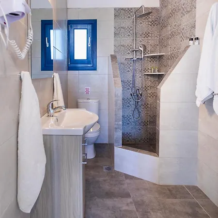 Almiriki Serifos 4* Livadakia