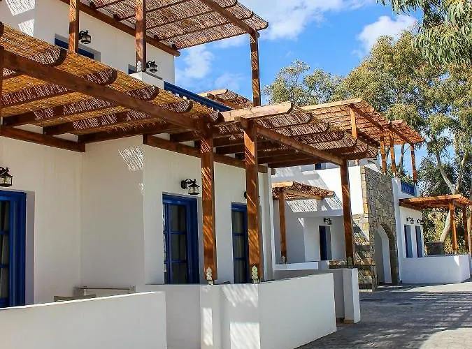 Almiriki Serifos Guest house 4*
