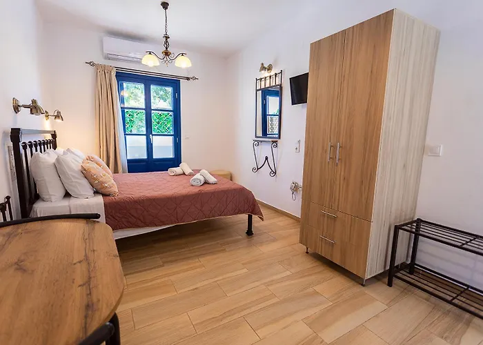 Guest house Almiriki Serifos