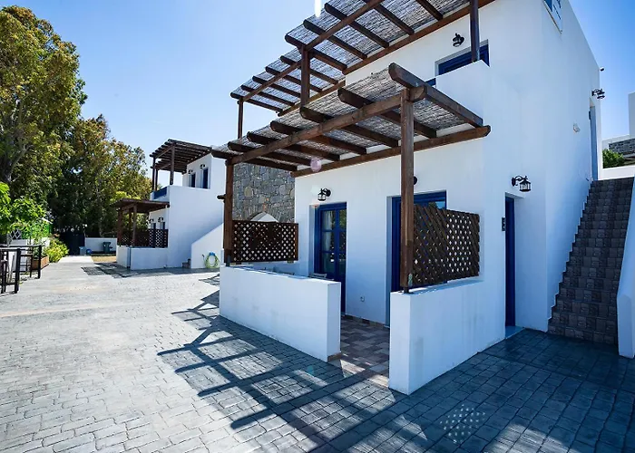Almiriki Serifos Guest house 4*