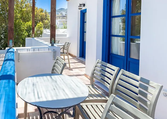 Almiriki Serifos Guest house Livadakia