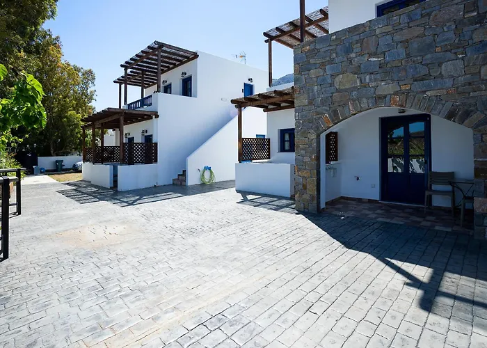 Guest house Almiriki Serifos