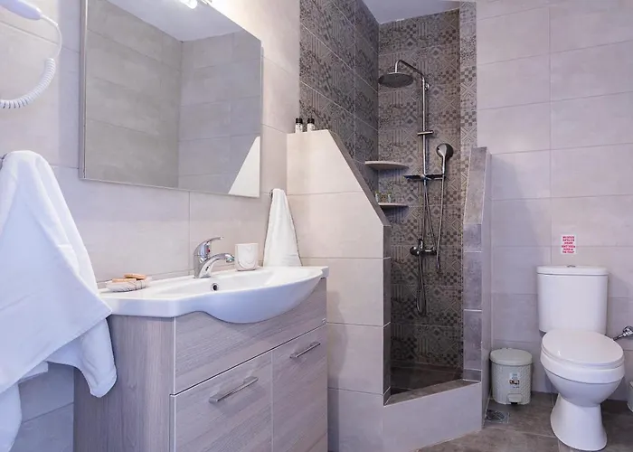 Almiriki Serifos Guest house