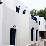 Guest house Almiriki Serifos 4*