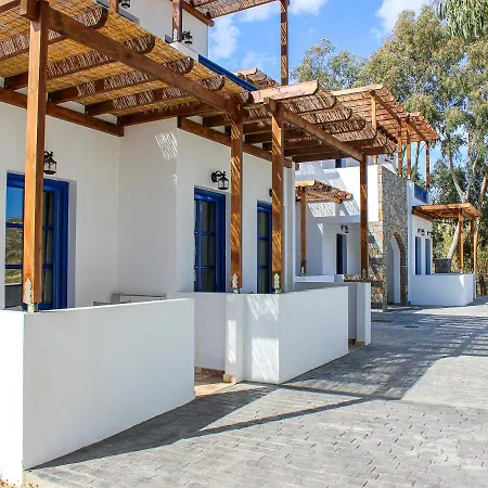 Almiriki Serifos 4* Livadakia