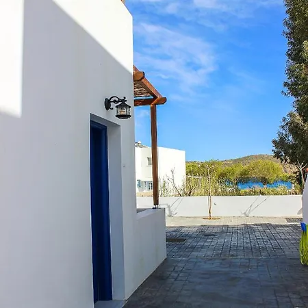 Almiriki Serifos 4* Λιβαδάκια