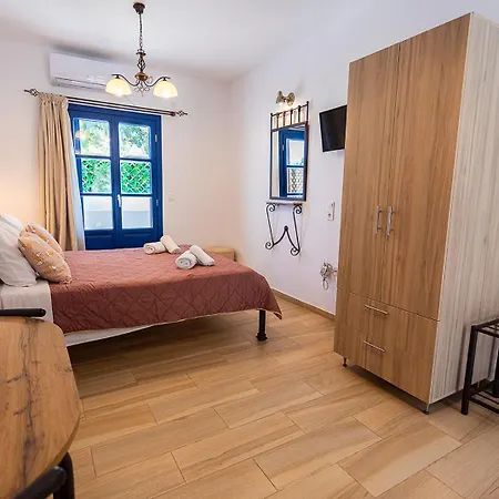 Πανσιόν Almiriki Serifos