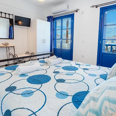 Almiriki Serifos Casa de hóspedes 4*