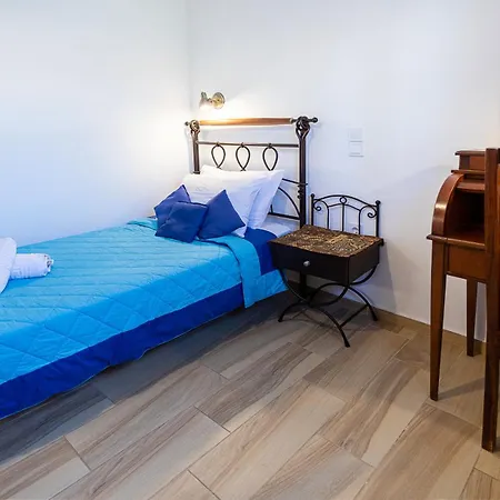 Πανσιόν Almiriki Serifos