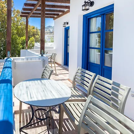 Almiriki Serifos Πανσιόν Λιβαδάκια