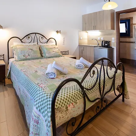 Almiriki Serifos Guest house Livadakia