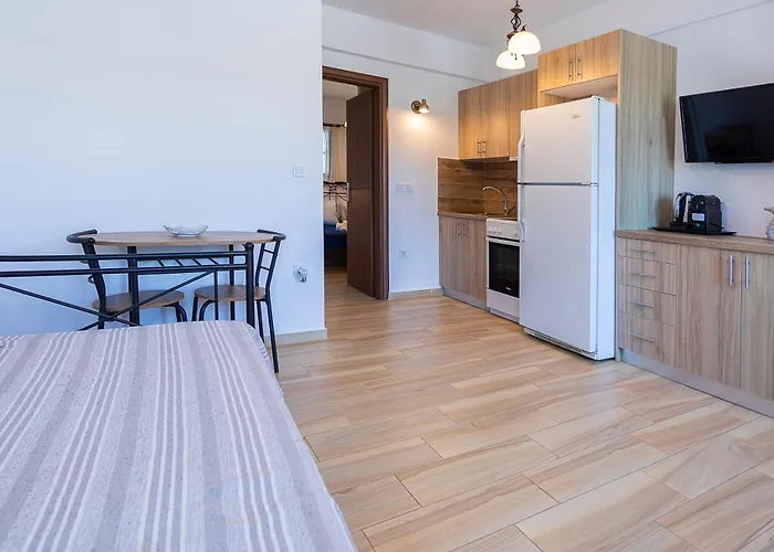 Almiriki Serifos Livadakia